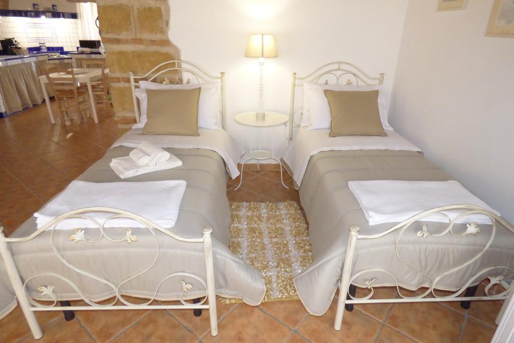 La Mansarda B&B Cinisi Esterno foto
