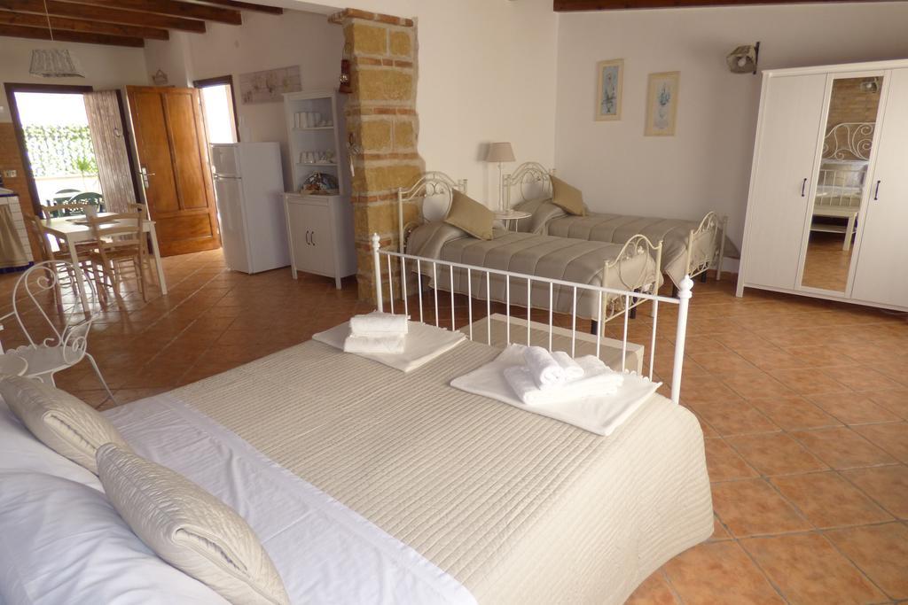 La Mansarda B&B Cinisi Esterno foto