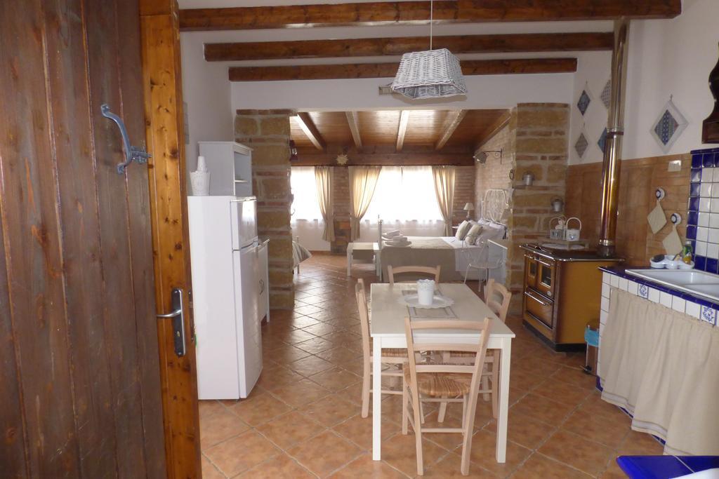 La Mansarda B&B Cinisi Esterno foto