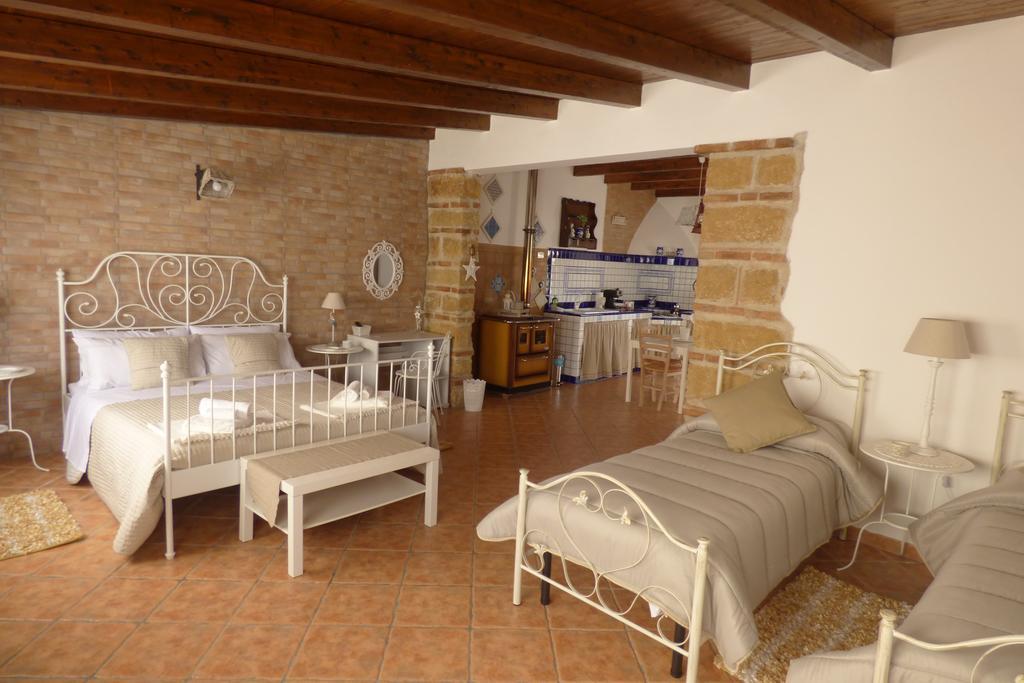La Mansarda B&B Cinisi Esterno foto